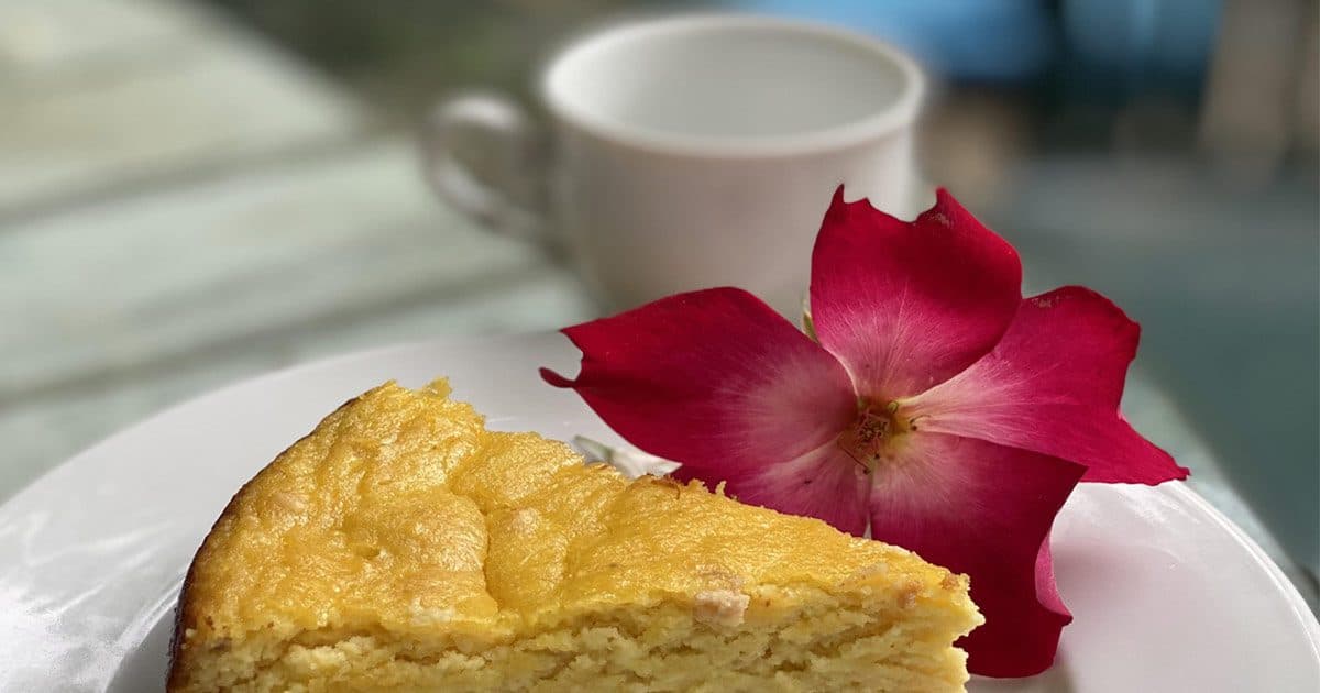 Almond Lemon and Ricotta Cake