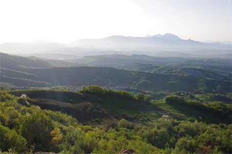 Serramonacesca Valley