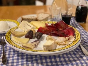 Valle Scannese cheese tasting