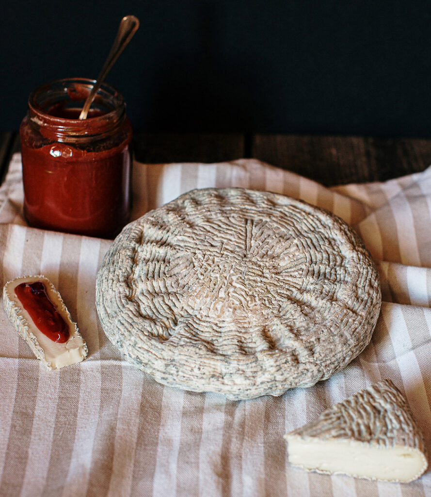 Gregoriano Cheese, Valle Scannese - Winner of Best Italian Cheese 2022, Italian Cheese Awards