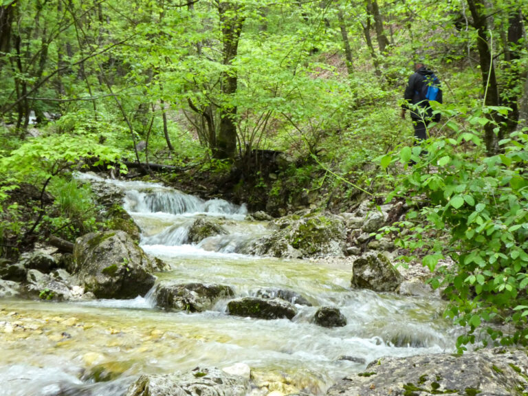 Slow hiking Abruzzo - slow - Cascata San Giovanni