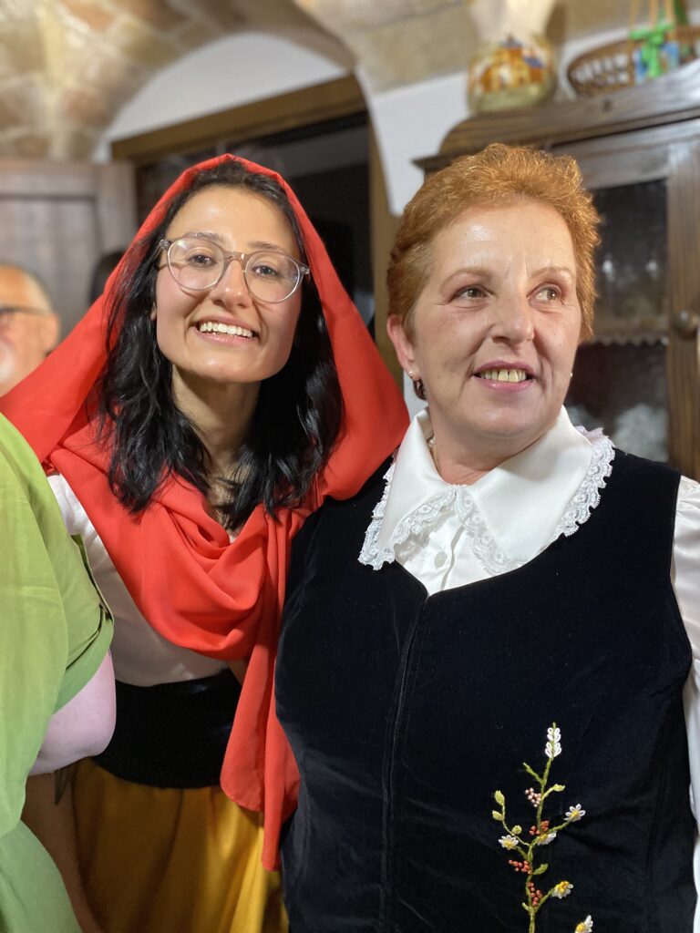 Santa Gemma and her custodian in the 2024 renactment