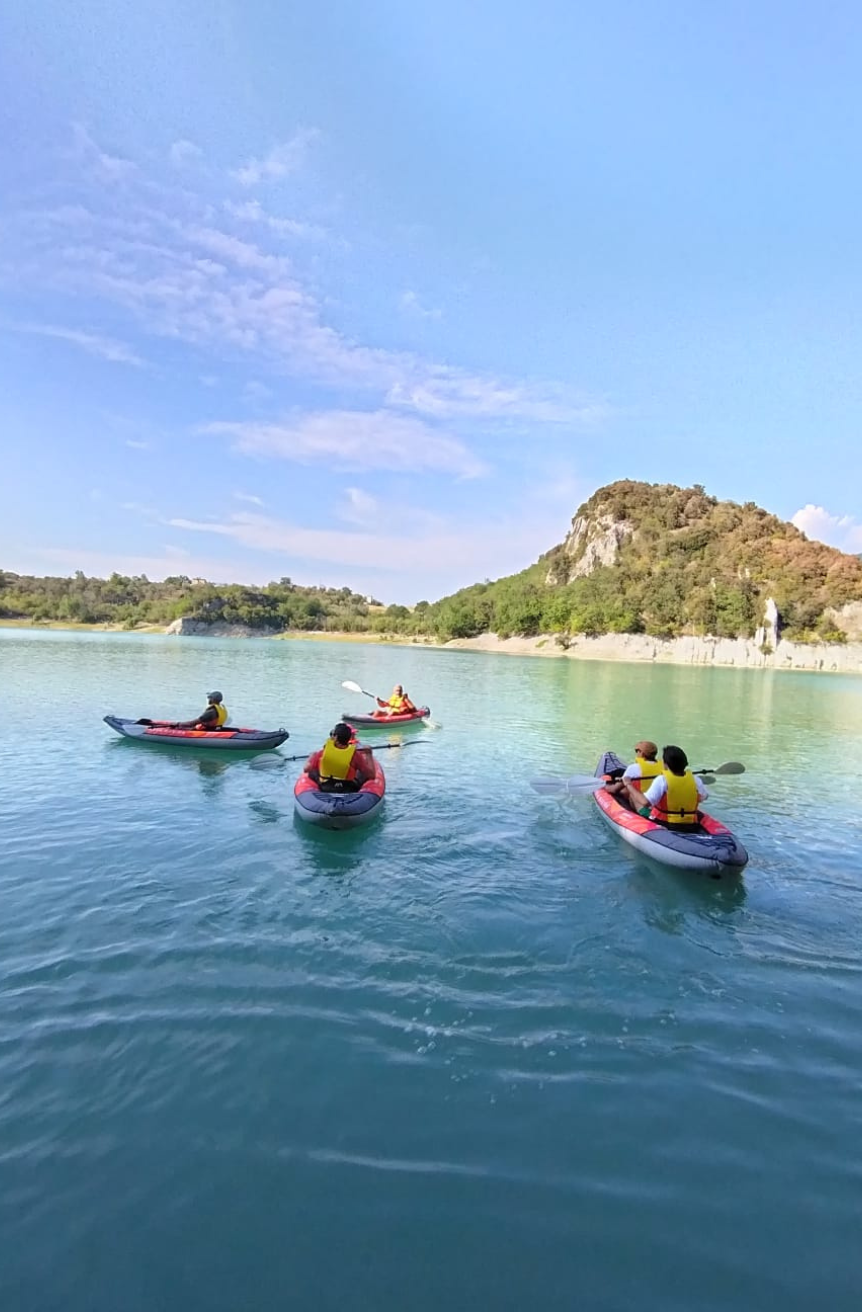 Canoeing Lago di Bomba