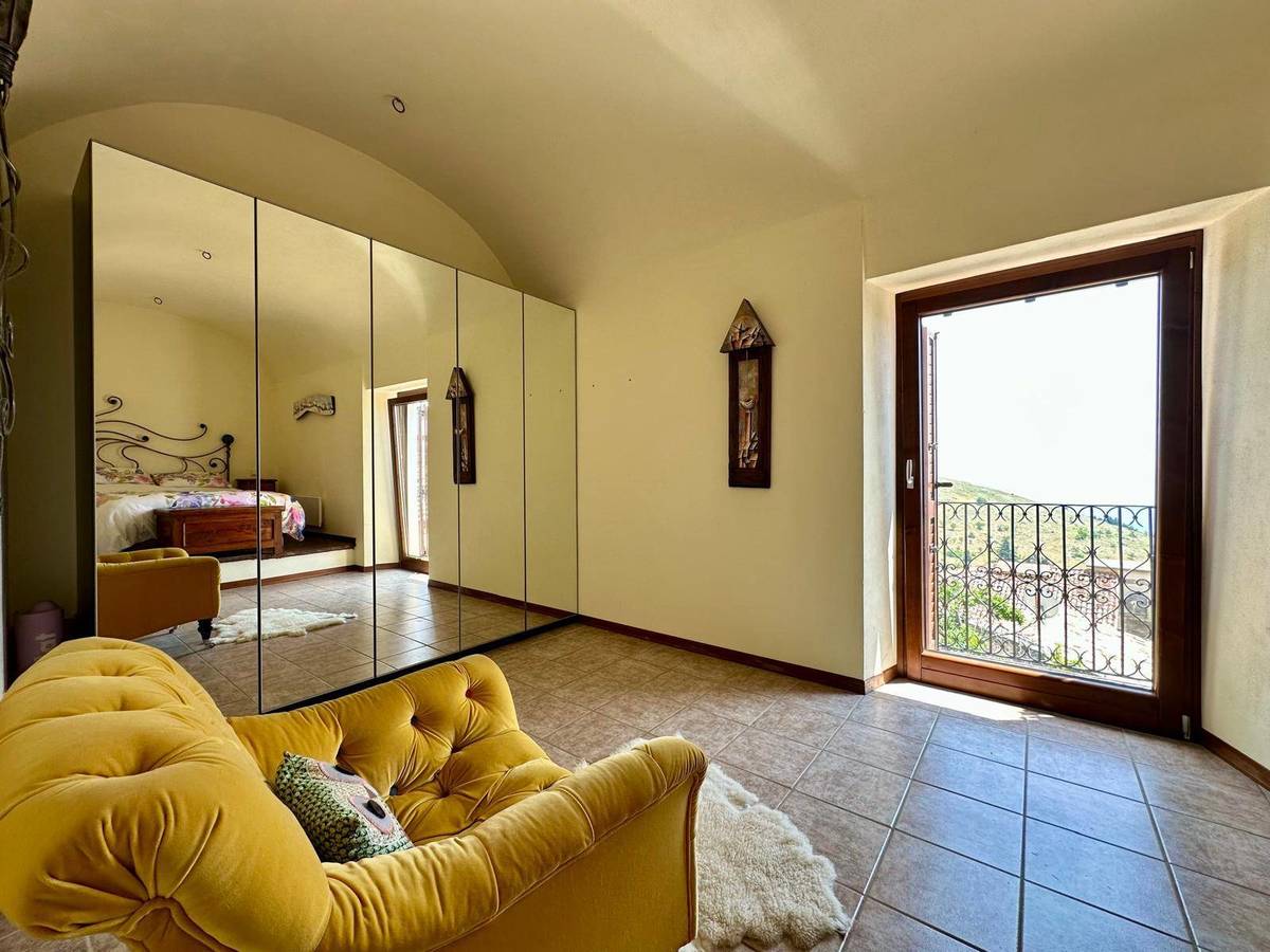 Balcone di Pacione - Calascio Apartment Sale