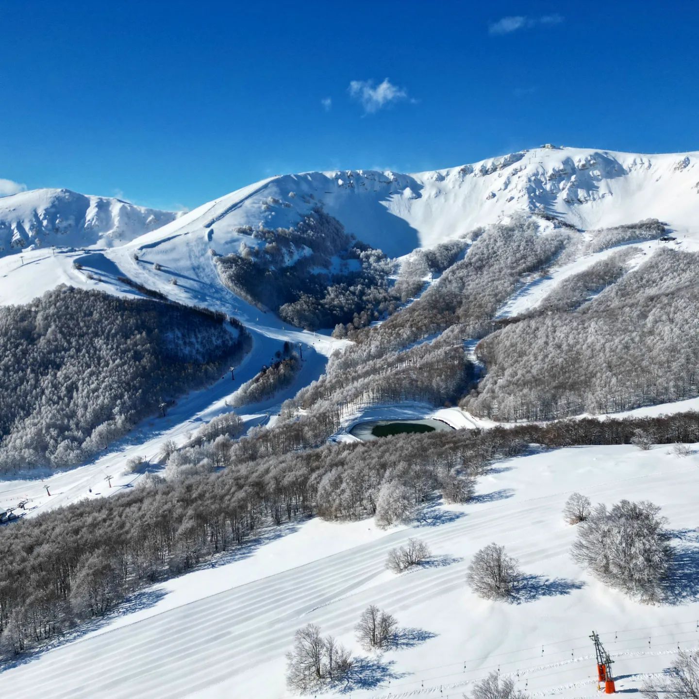Ski Abruzzo - Where the Snow Meets the Sun