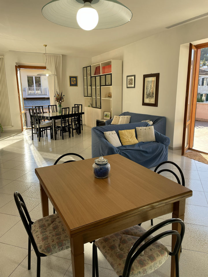 Bisenti Apartments - Short Term Terrace Apartment Rental
