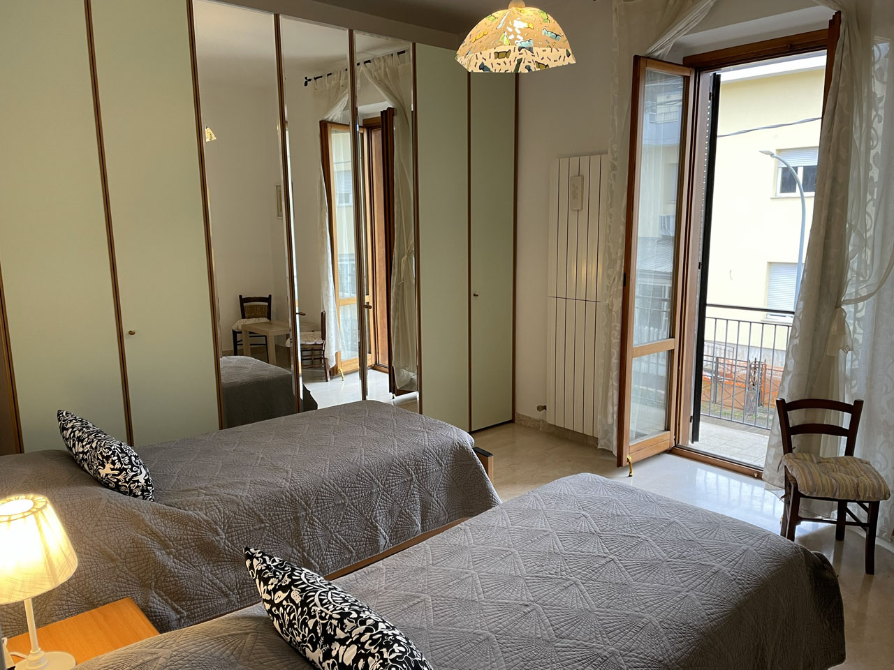 Bisenti Apartments - Short Term Terrace Apartment Rental