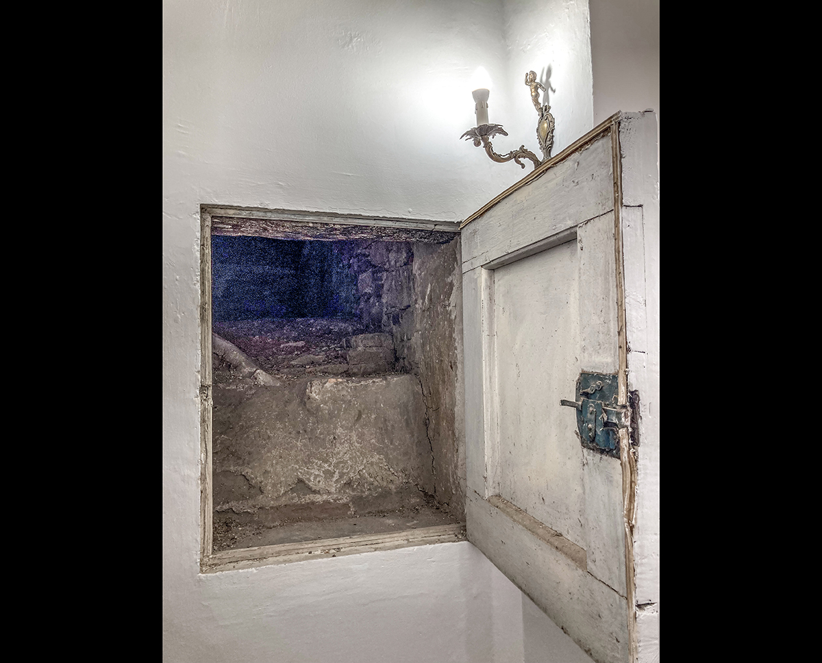 Restored 360° Historic Penthouse, Centro Storico of Penne